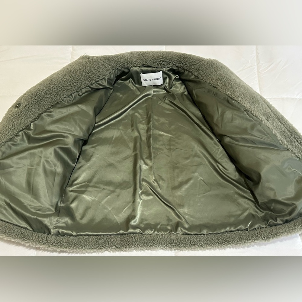 Like New STAND STUDIO Marina Faux Fur Short Jacket Sz 32 (2 US) - Picture 7 of 9